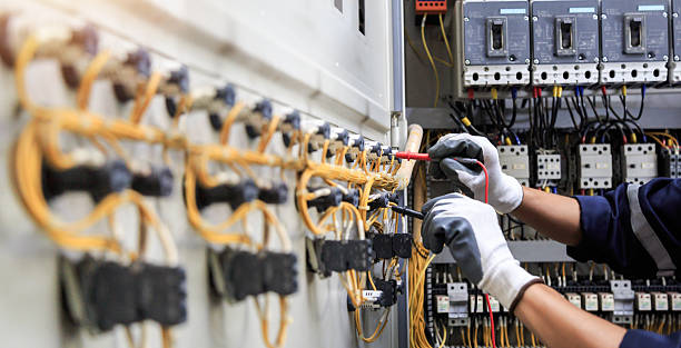 Professional Electrician technician working in Hobart, OK